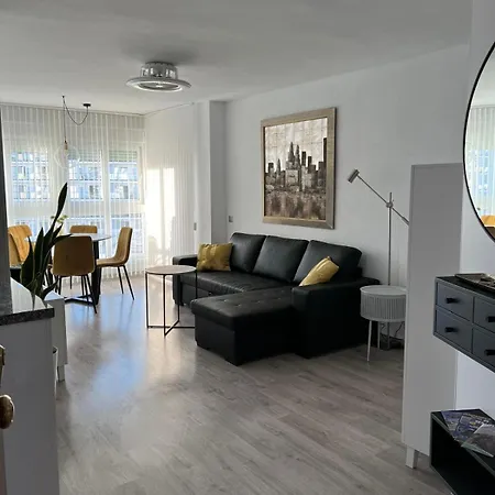Apartmán Diana - Terrace And Pool - 80m From The